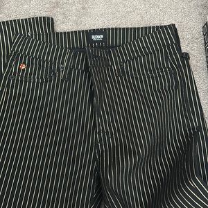 Black and gold Hudson jeans size 26, never worn